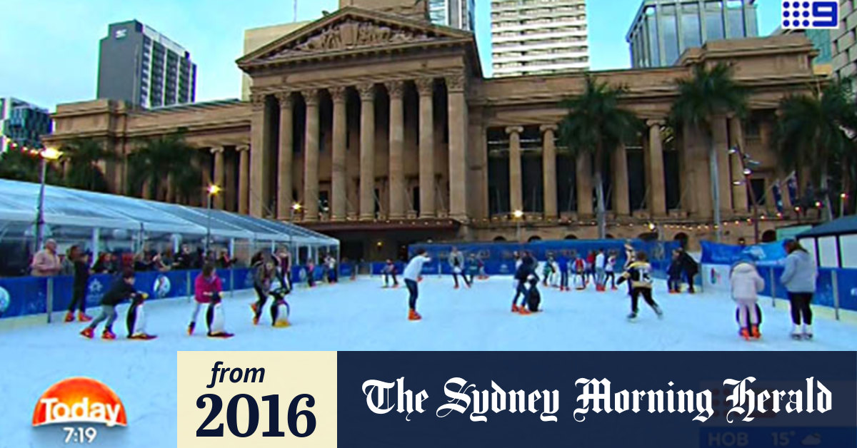 Video Ice skating in King Square